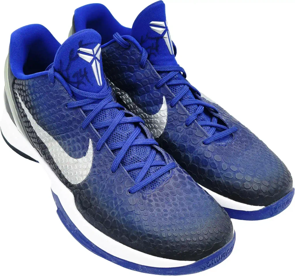 K.o.b.e B.r.y.a.n.t Autographed Black/Blue 2011-12 N.i.k.e Team Issued Kobe VI Shoes (Dual Signed) Size 14 PSADNA #AO05385 & AO05386